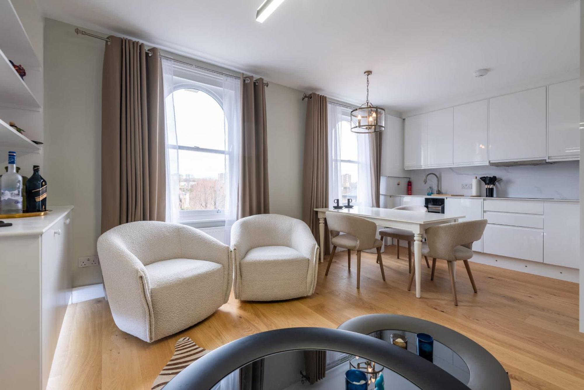 Elegant Designer On Abbey Road St Johns Wood Apartment London