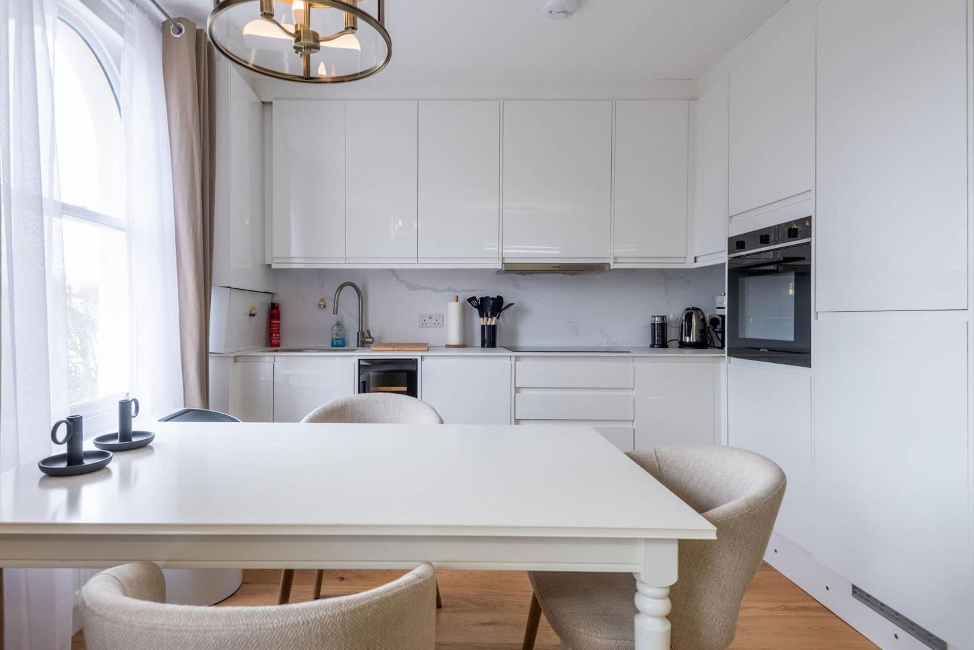Elegant Designer On Abbey Road St Johns Wood Apartment